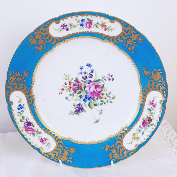 Sèvres soft paste pair of dessert plates, 24.6cm. (H)