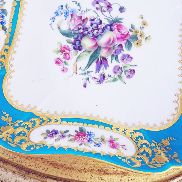 A square form Sèvres soft paste serving dish, 20cm