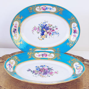 A pair of oval Sèvres serving dishes, 28cm