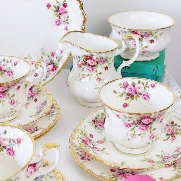 Royal Albert Cottage Garden tea set, 21 pieces, cake plate, trios, jug & bowl