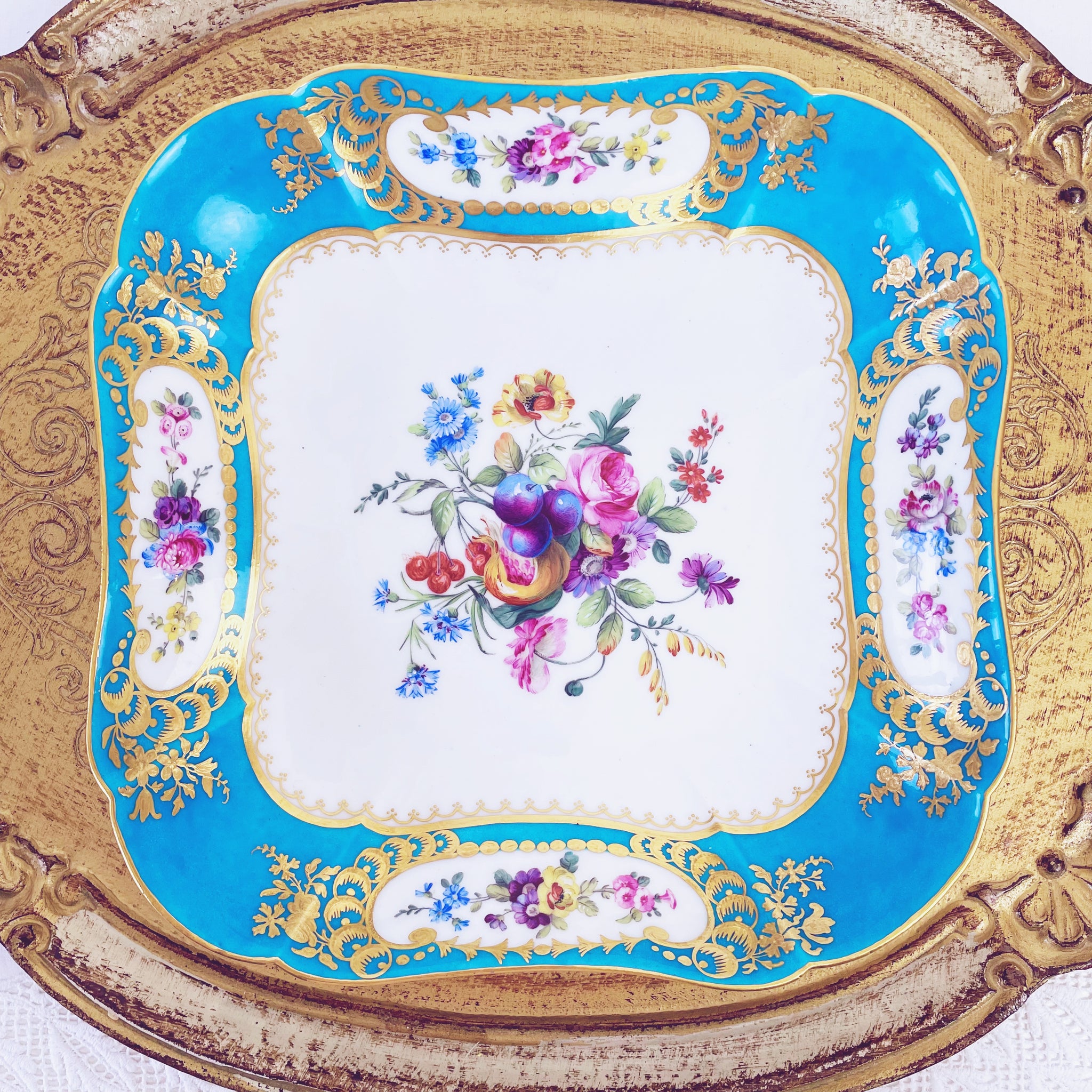 A square form Sèvres soft paste serving dish, 20cm