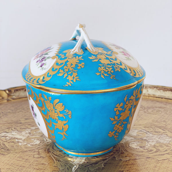 A soft paste Sèvres sucrier sugar bowl with cover