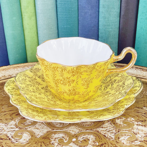 Royal Stuart Spencer Stevenson daisy shape teacup trio set yellow gilt filigree