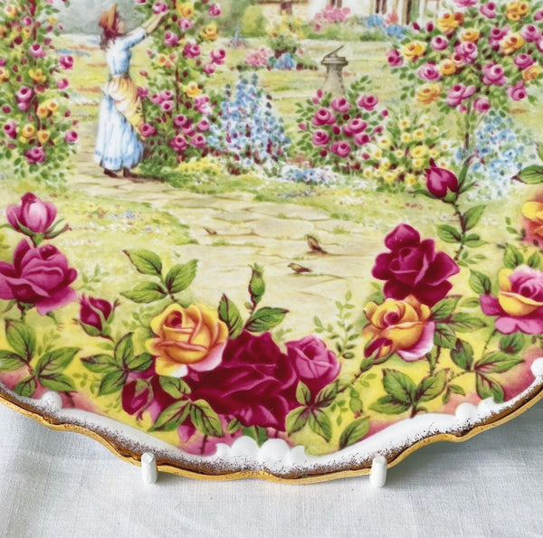 Royal Albert Celebration of the Old Country Roses Garden cabinet plate